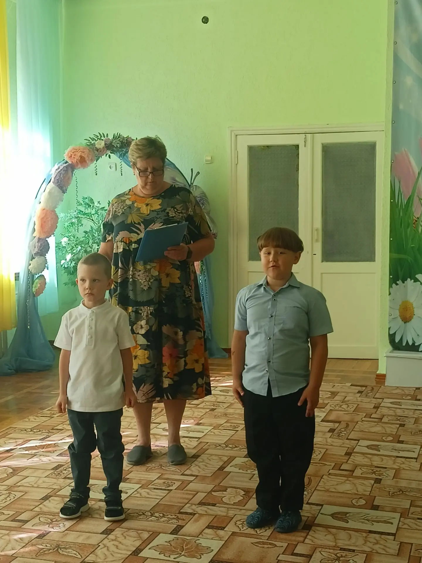 Первый день нового учебного года в нашем саду прошел, как всегда ярко и эмоционально. Н...