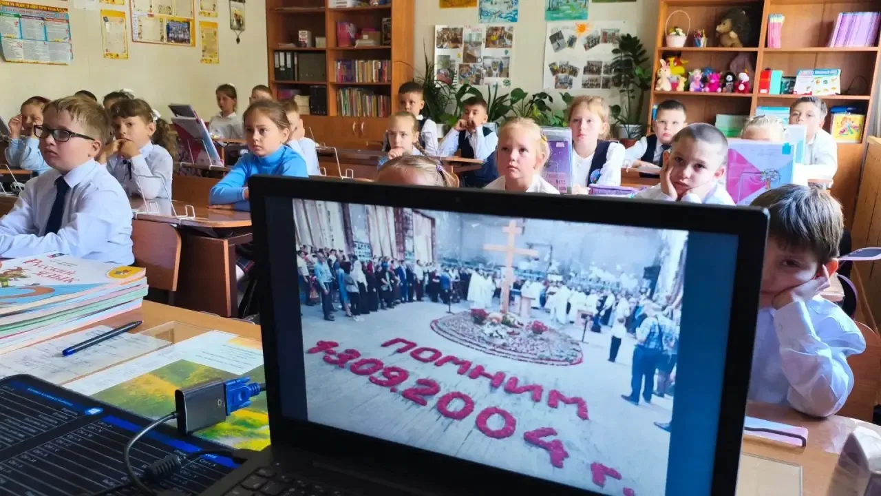 🕯️Сегодня в стенах МКОУ "Болоховская ООШ №2" царила особая атмосфера — атмосфера памят...