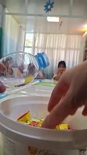 Простой и увлекательный эксперимент, который помогает детям узнать силу воздуха!