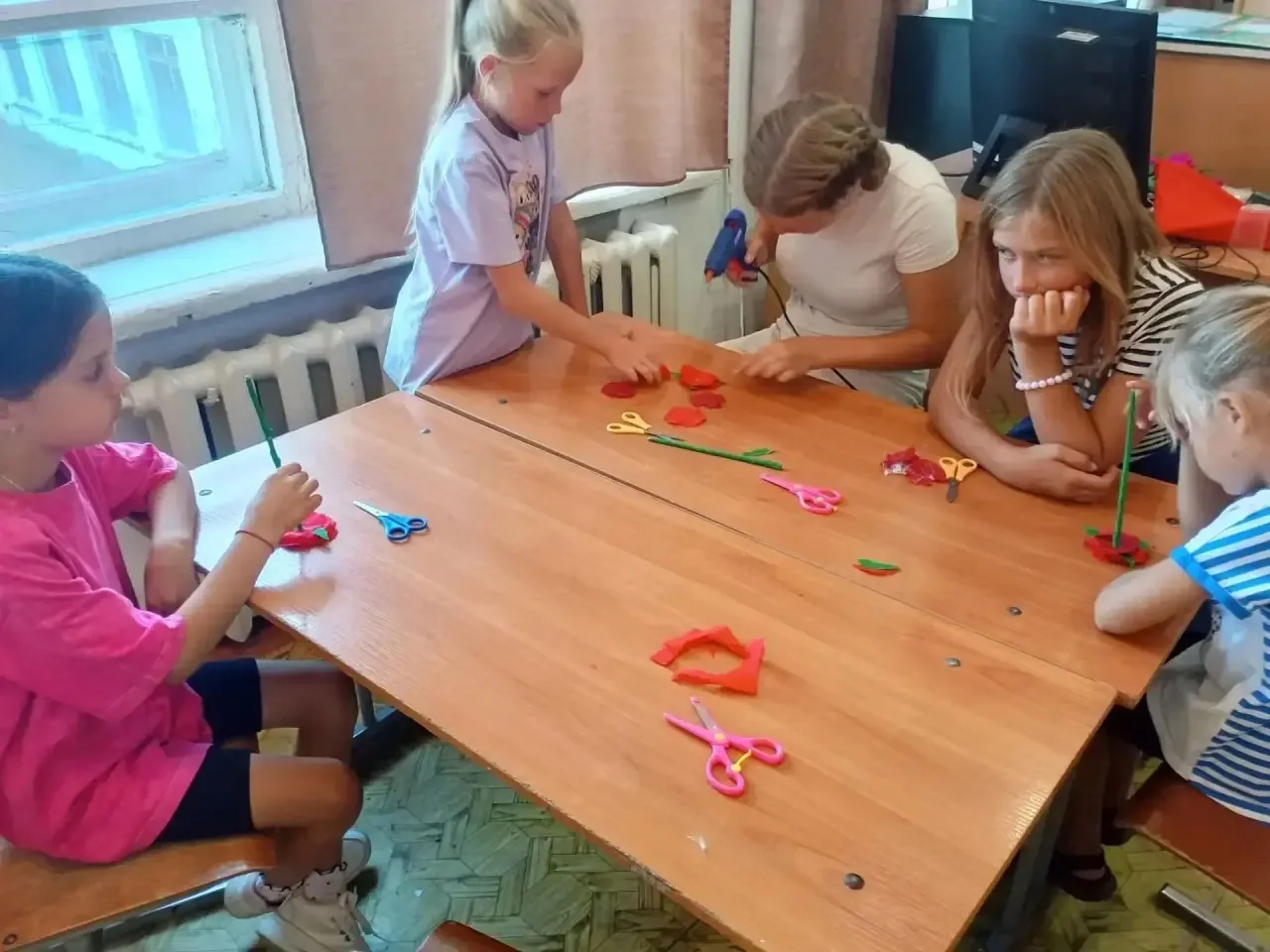 14 августа в пришкольном лагере «Солнышко» прошел день, посвященный памяти и единению, ...