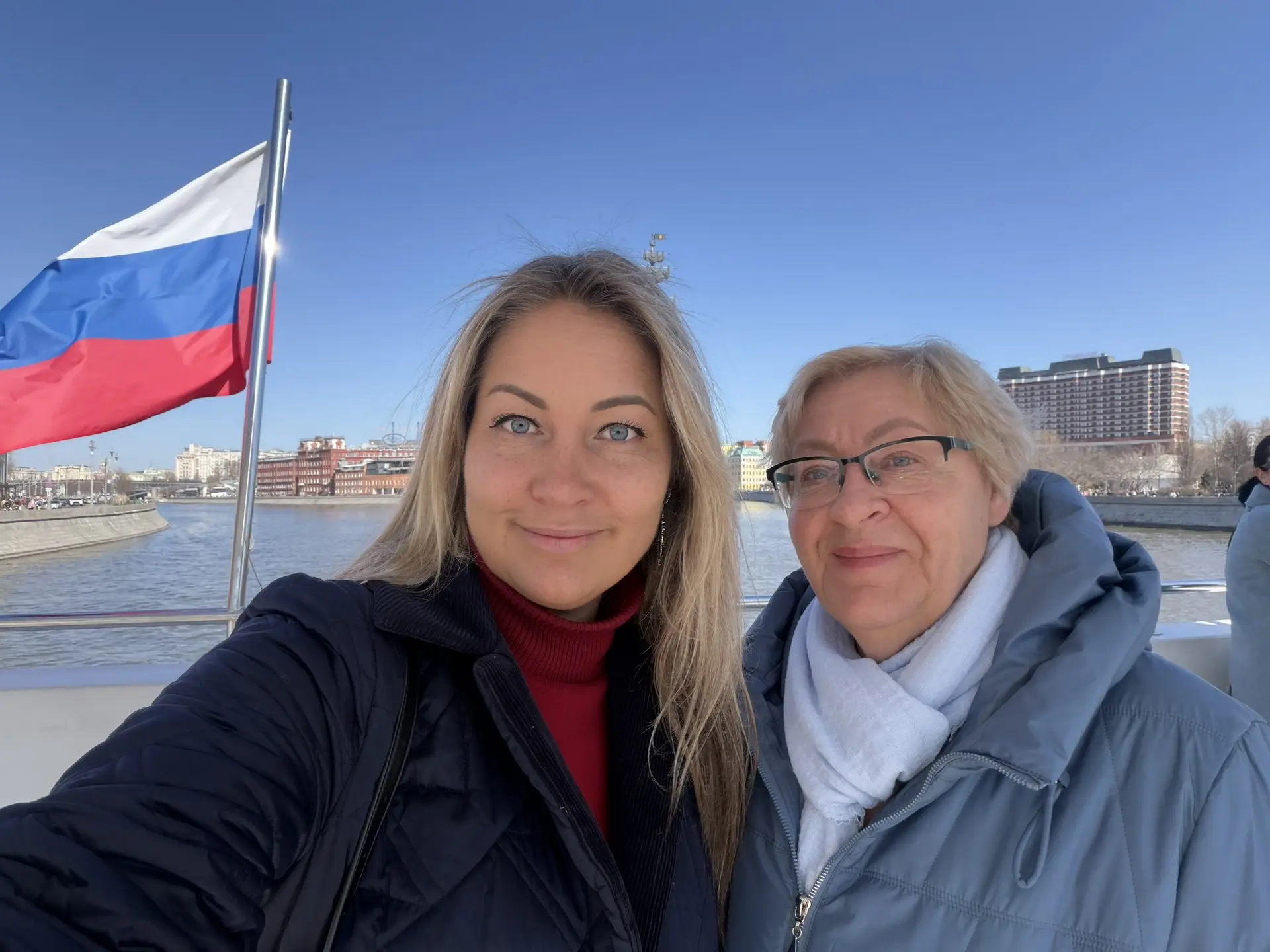 ⛴️ Съездили покатались на речном круизе на теплоходе-ресторане «Рэдиссон». Первой ссылк...