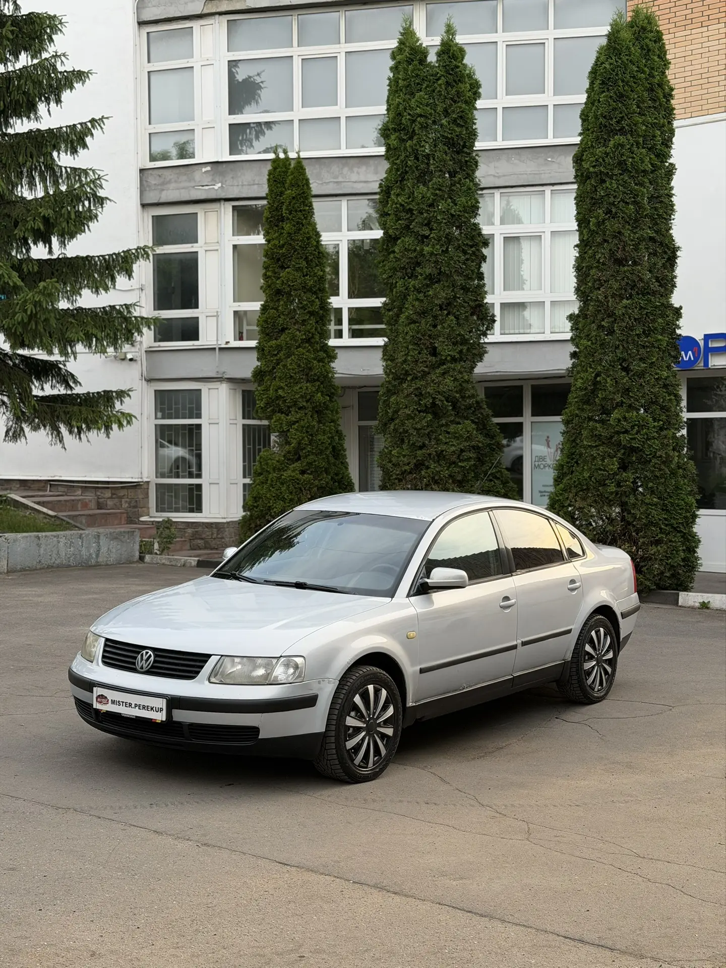 В ПРОДАЖЕ✅
🚙Volkswagen Passat B5
🕰Год выпуска: 1999 
⚙️1.6 АКПП | 101 л.с | Передний привод
✅Юриди