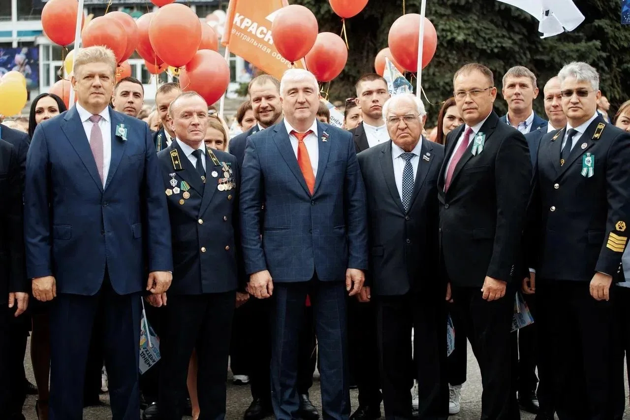 Вместе с Полномочным представителем Президента России в Сибири Анатолием Серышевым позд...