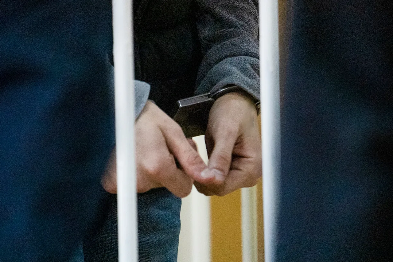 Лишился свободы за истязание дочерей

Житель Тунгиро-Олёкминского округа предстал перед судом за нен