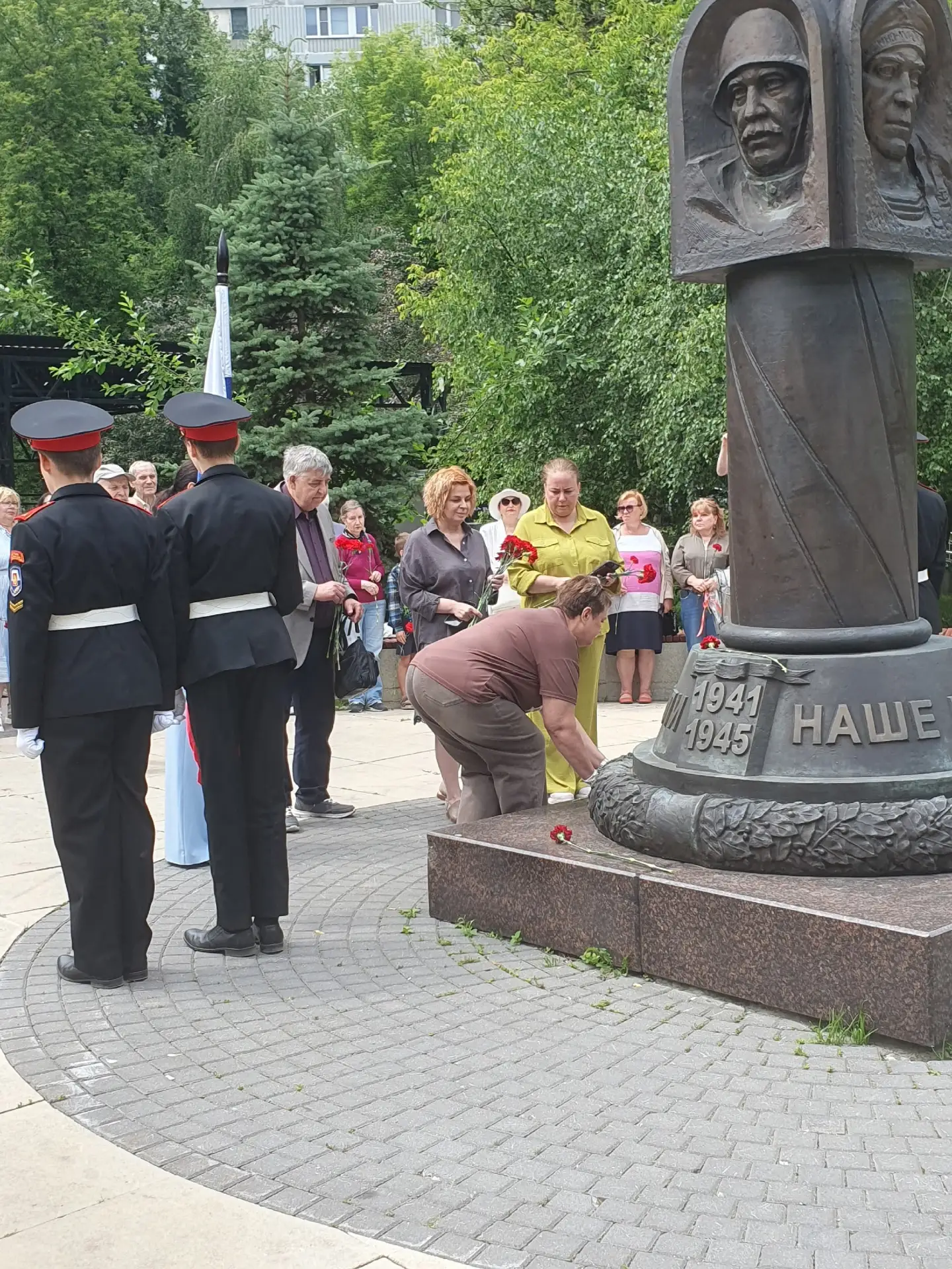 🕯 В сердце — память, в руках — цветы: ИТПИ РУТХП почтил память героев 🕯