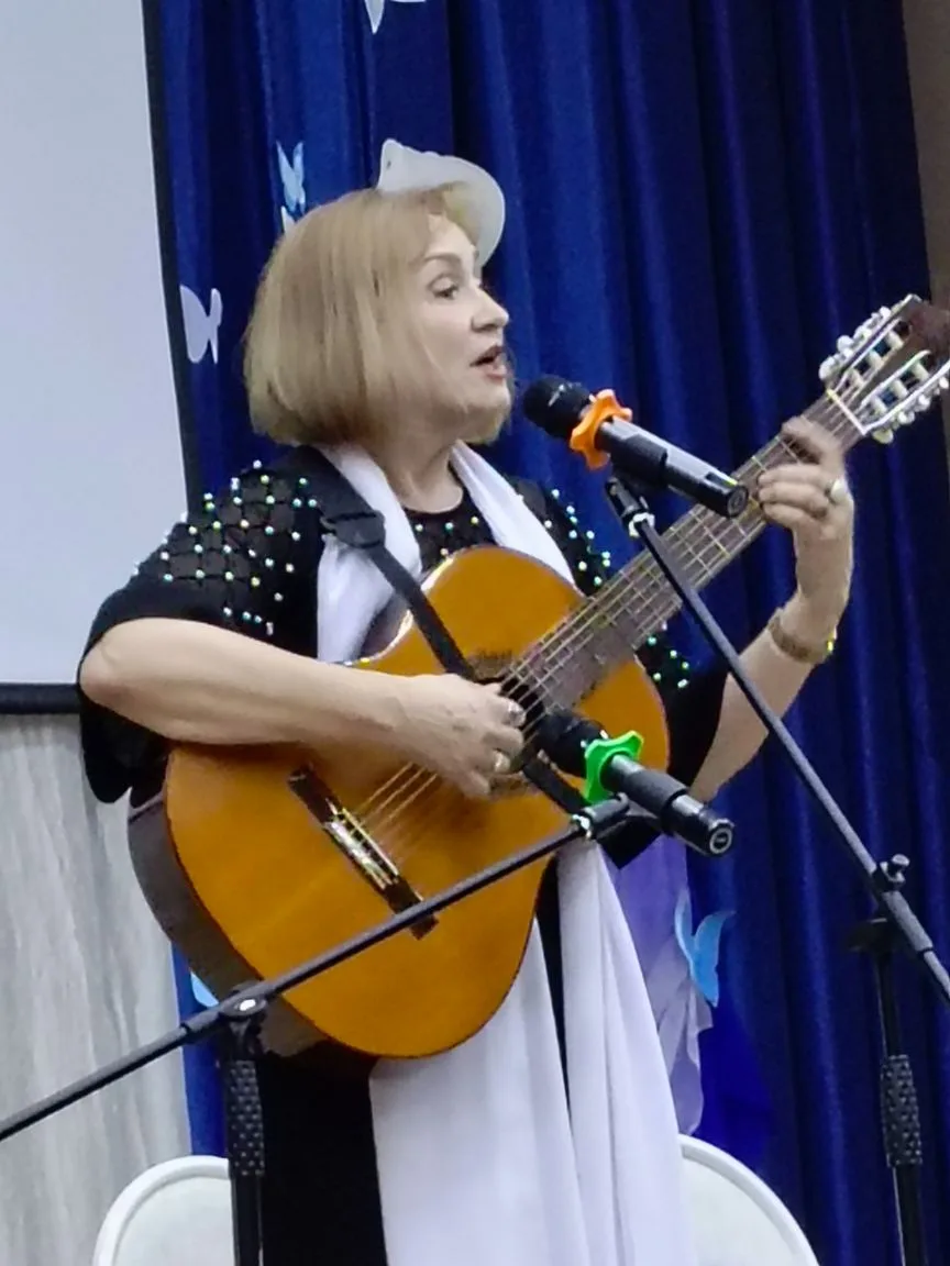 🎤Литературно музыкальная гостиная с Ольгой Кузьмичевой-Дробышевой.  19 марта в актовом зале школы N3