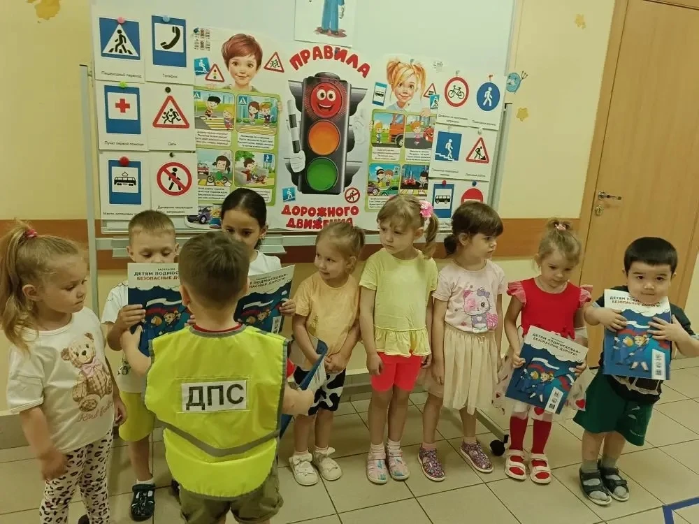 В дошкольном отделении «Умка» прошел увлекательный день под названием «Безопасная дорога»! Ребята уз