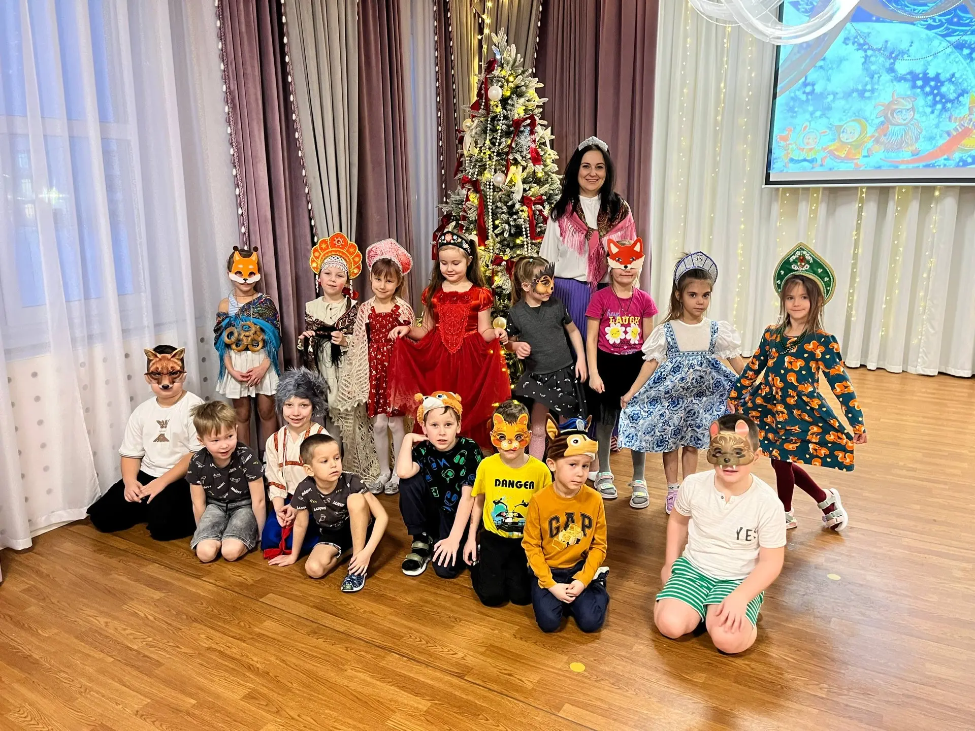 🎉 Святки‑колядки в 3‑м корпусе нашего детского сада! 🎉  В нашем детском саду царила настоящая праздн