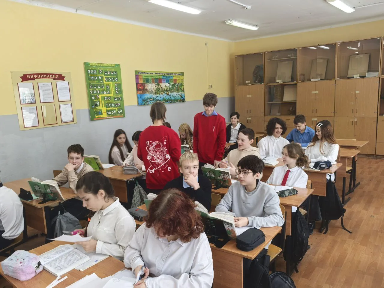 📚🌟 Дорогие друзья!  С радостью сообщаем, что в нашей школе прошла Всероссийская акция «Открывая ново