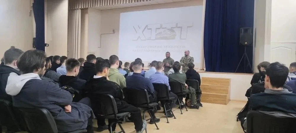 🚀 СОВРЕМЕННЫЕ ВОЗМОЖНОСТИ ДЛЯ СОВРЕМЕННЫХ ГЕРОЕВ: ВСТРЕЧА С ОТРЯДОМ БАРС-8 В ХТТТ! 🚁🛡️