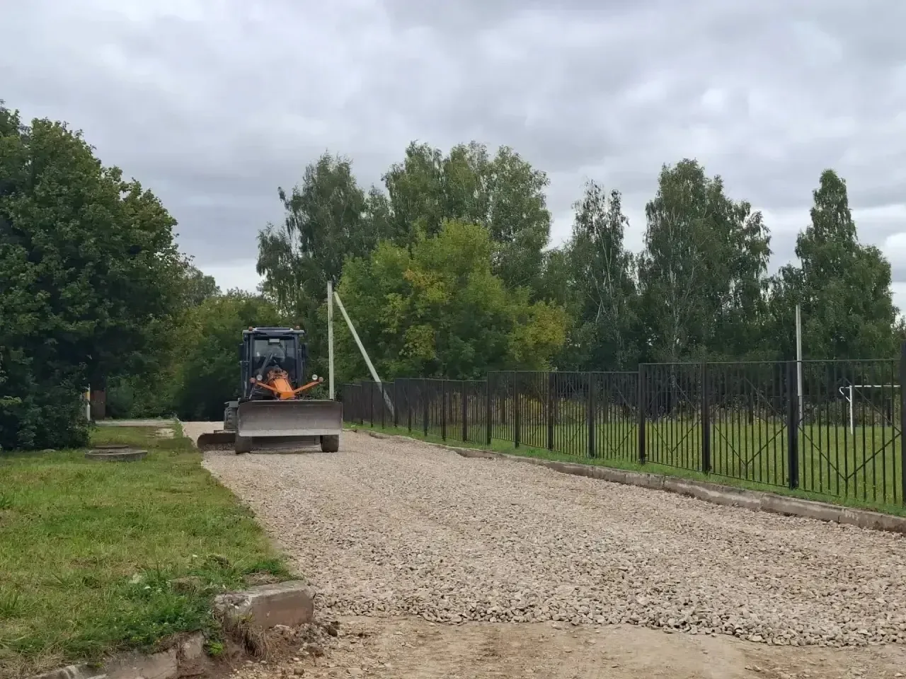 В селе Новое Павшино продолжается ремонт дорог