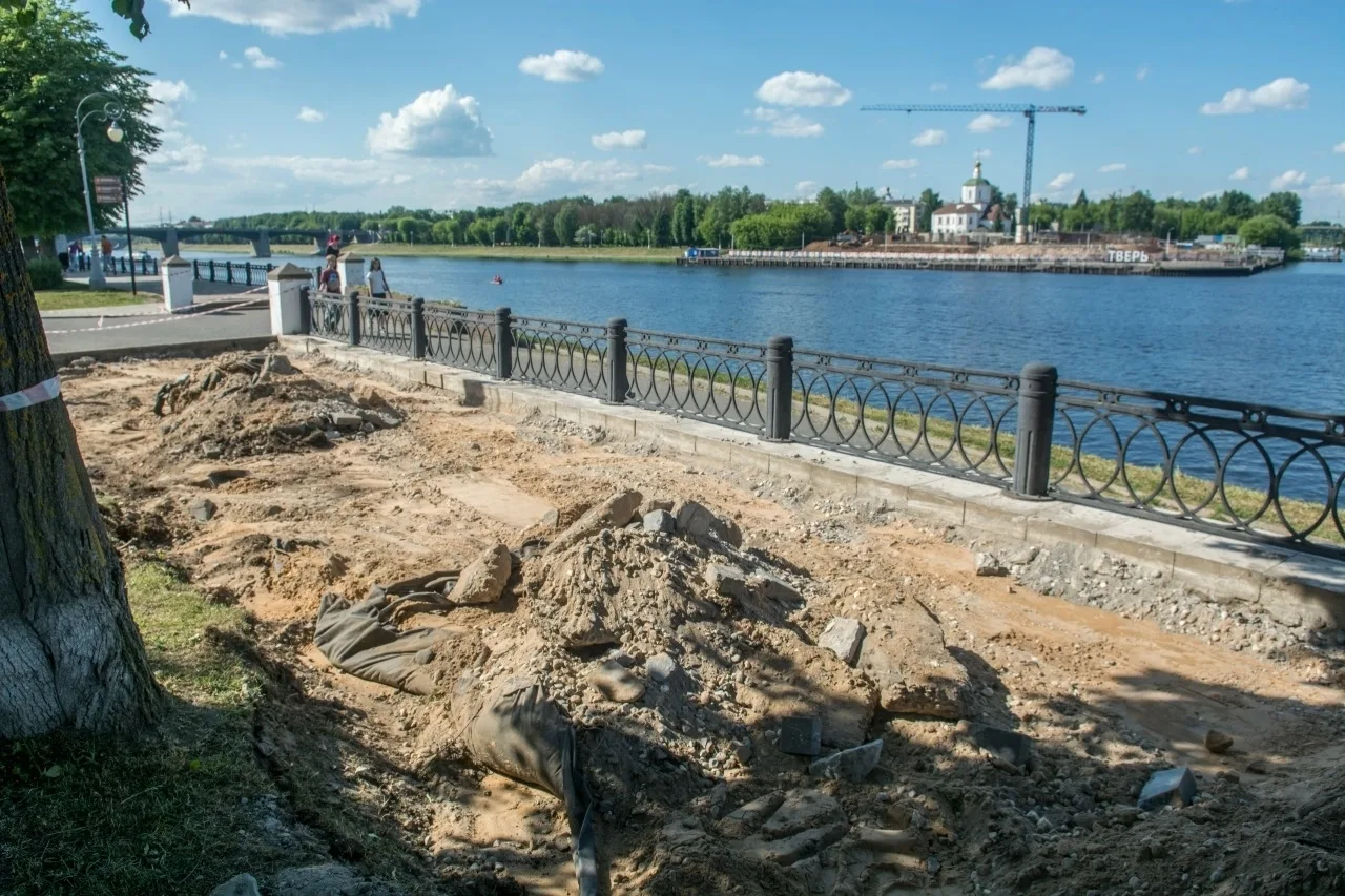 Тверь, набережная Степана Разина, участок от ул. Дементьева до ул. Салтыкова-Щедрина. В...