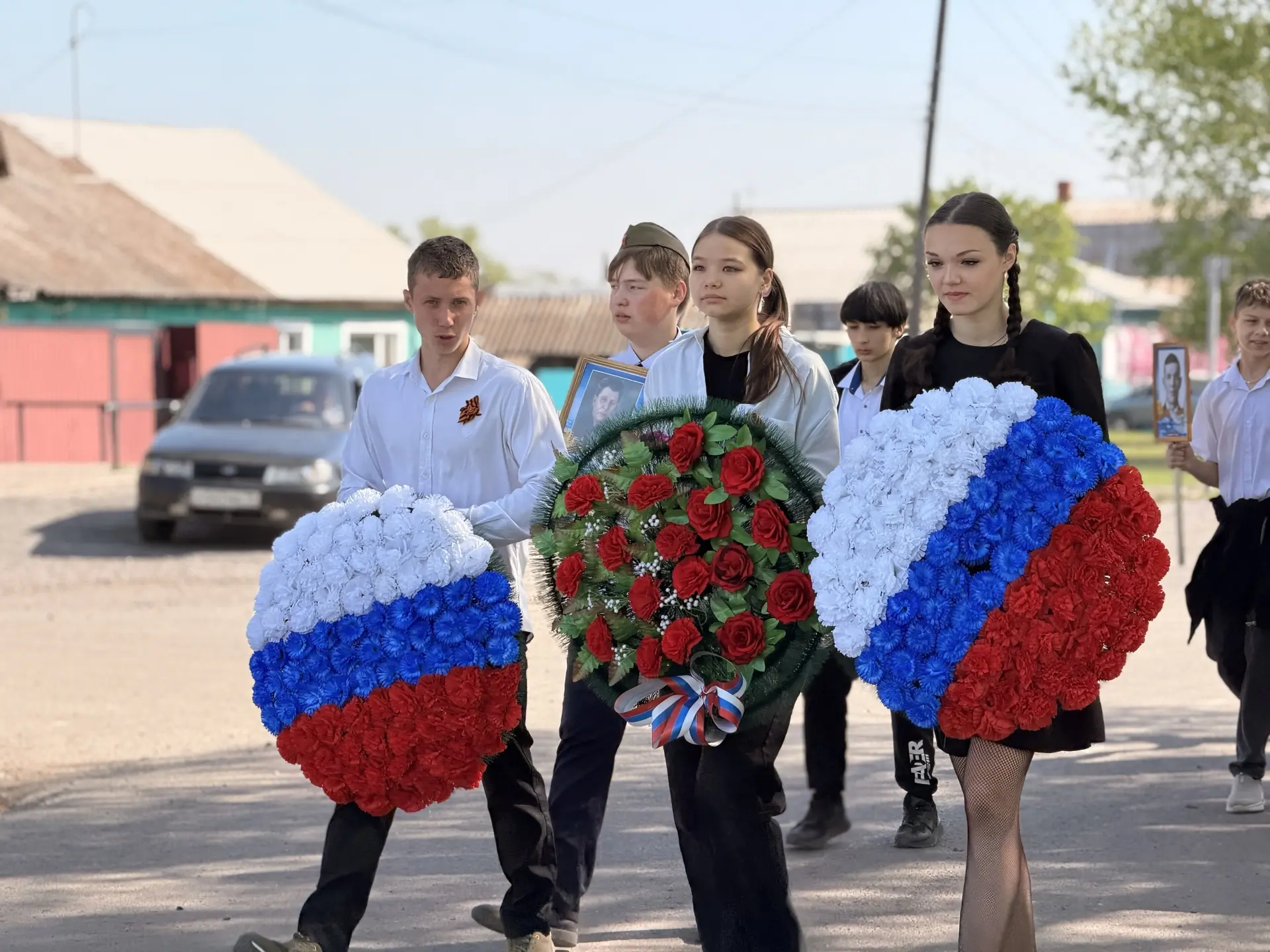 🕊️ Каждый год в этот особенный день мы собираемся все вместе — учителя, ученики, выпус...