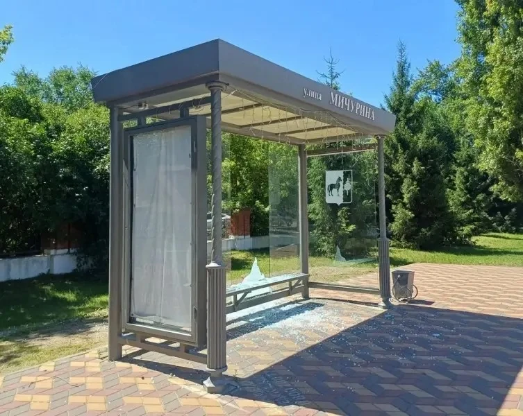 ⚡️ 20-летний житель Данкова расстрелял остановку из машины — ущерб составил 80 тысяч рублей

По данн