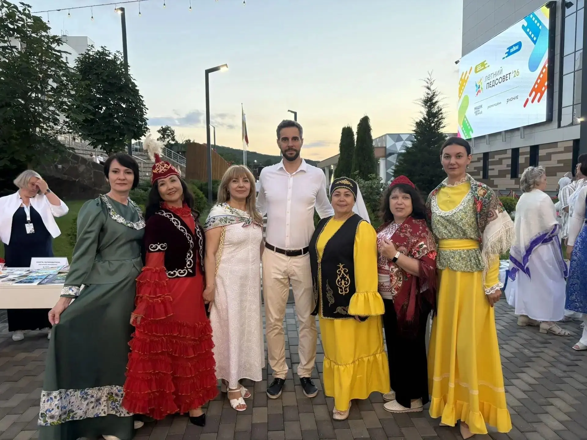 Гордимся нашим педагогом!
Учитель труда (технологии) МАОУ " Гимназия 31 имени В. И. Кузнецова" Загов