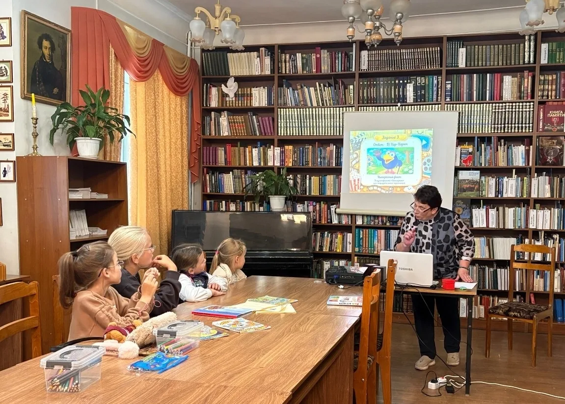 📖💐1 сентября в День знаний библиотеки города собрали юных читателей на праздничные ме...