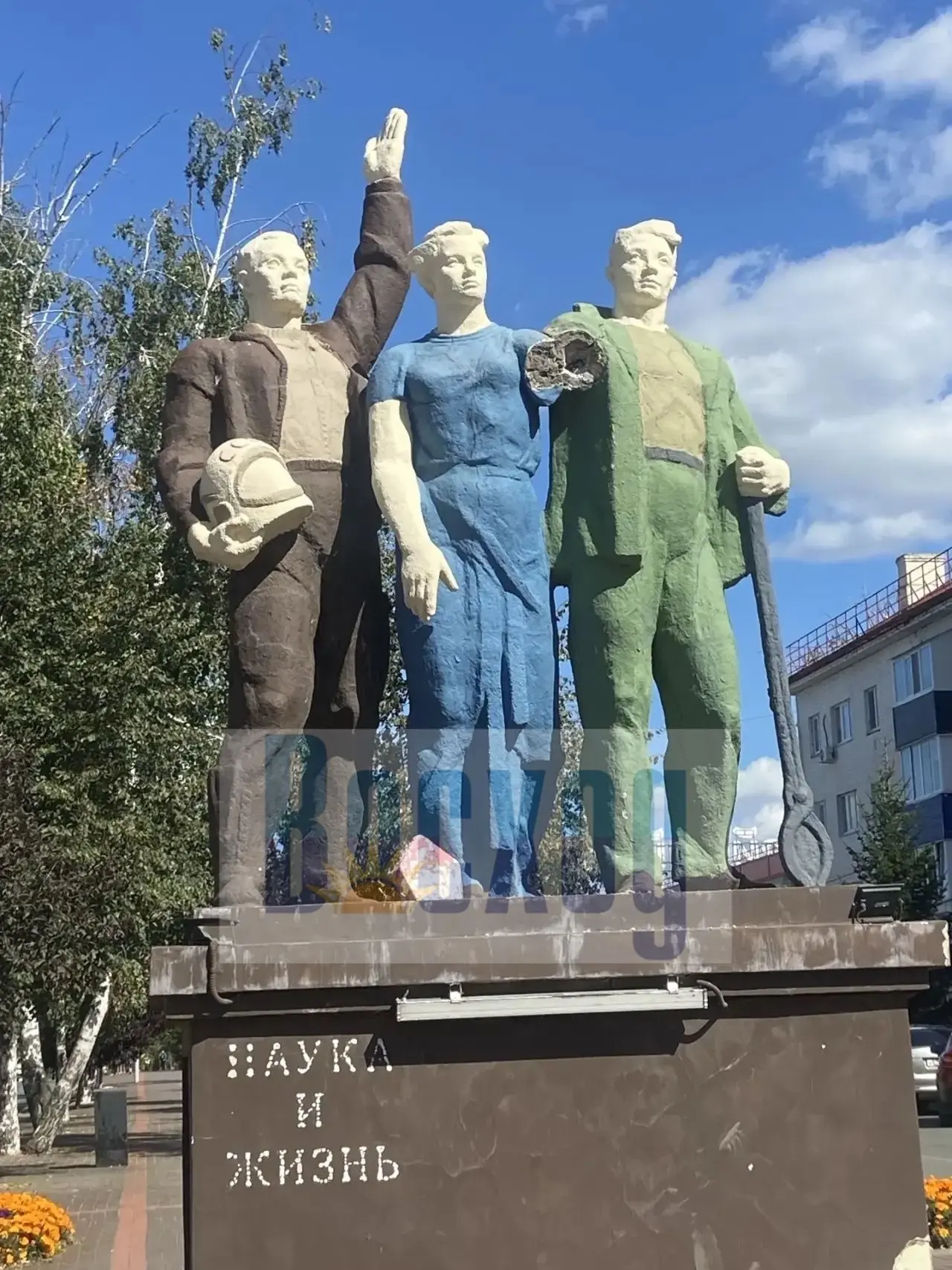 В Ишимбае вновь хозяйничают вандалы? Известный памятник обнаружен без рук
