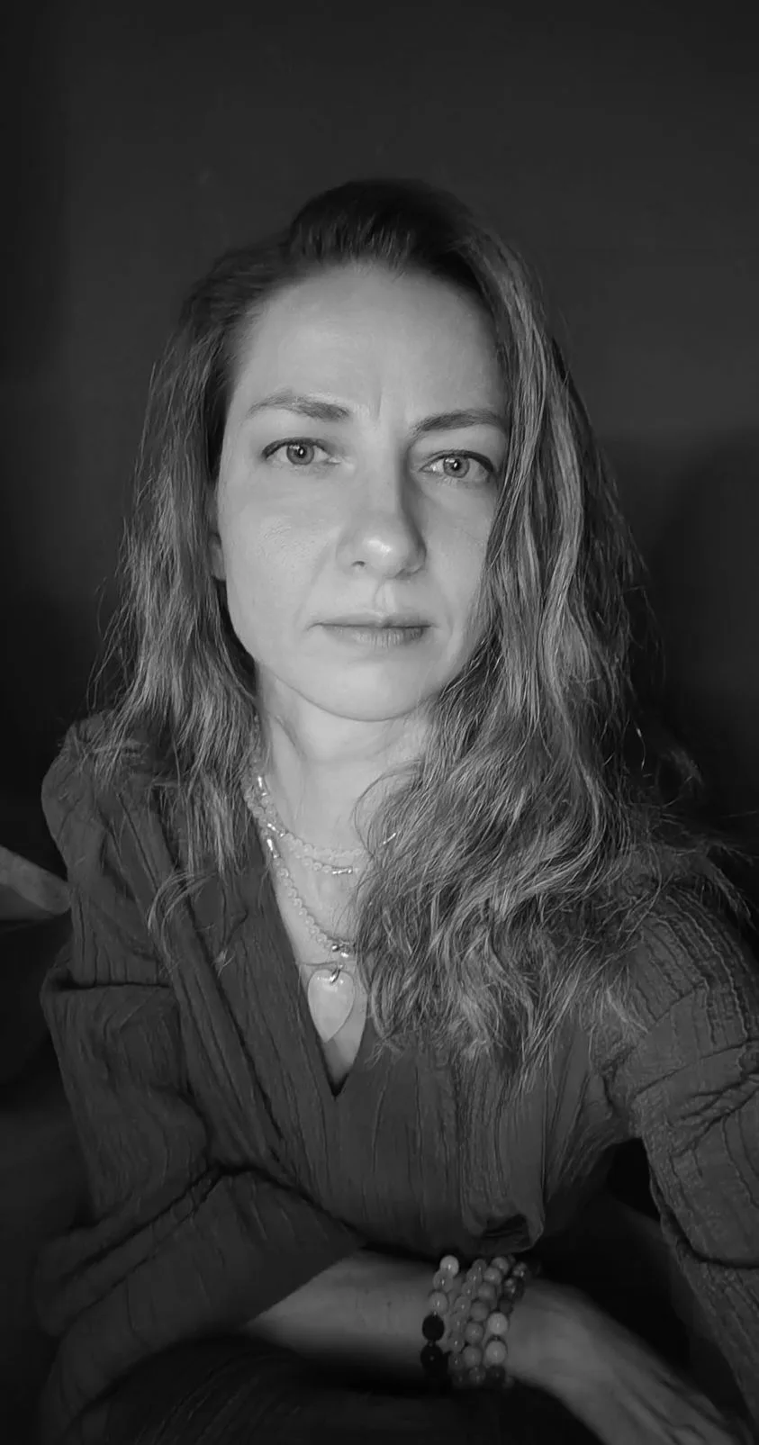 ЧУВСТВО ВИНЫ

Чувство вины — одна из самых опасных и хитрых травм, потому что оно считается социальн