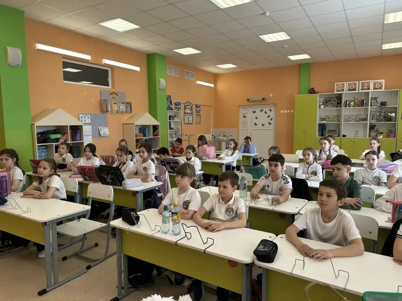 📚 В нашей школе прошло важное и трогательное мероприятие  Активисты школьного самоуправления провели