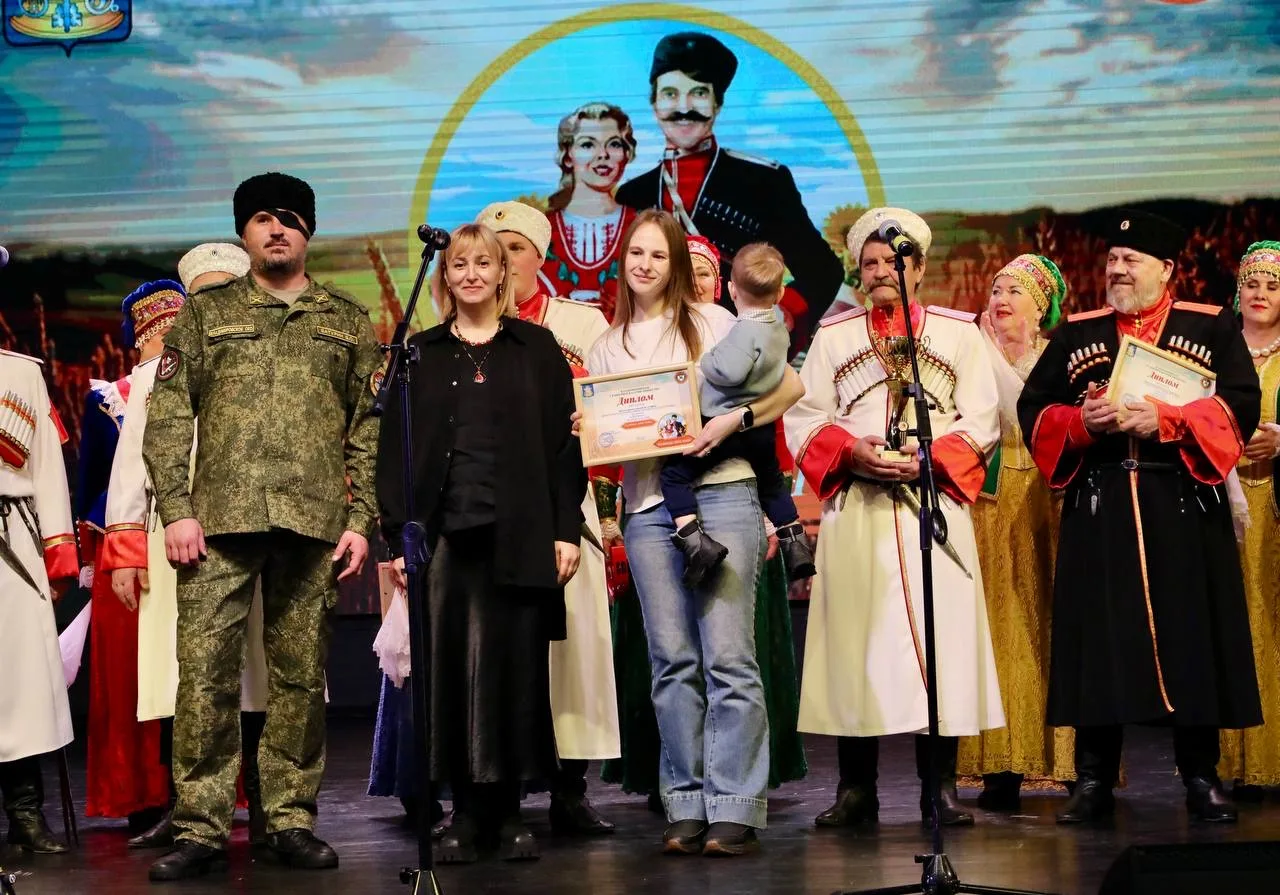 Сегодня в Корсакове прошел фестиваль казачьей культуры «Родимые просторы». Правильное название, инте