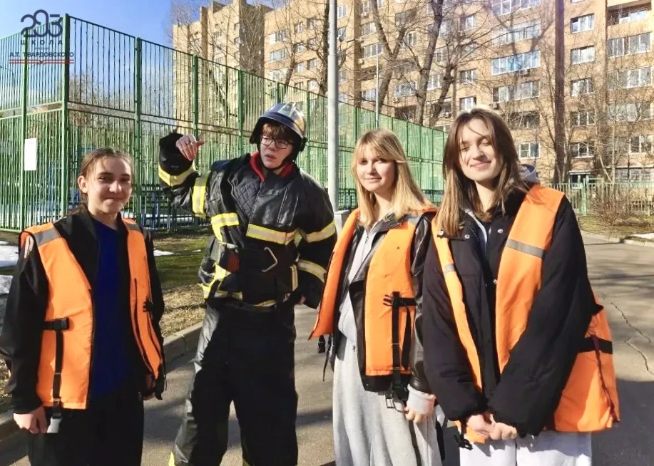 ЗАРНИЦА 2.0   🔥 26 марта в нашей школе состоялся  школьный этап военно-патриотической игры «Зарница 