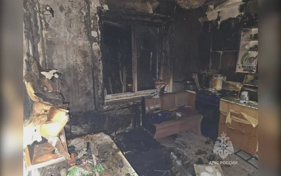 🚒 Троих детей спасли из горящей многоэтажки