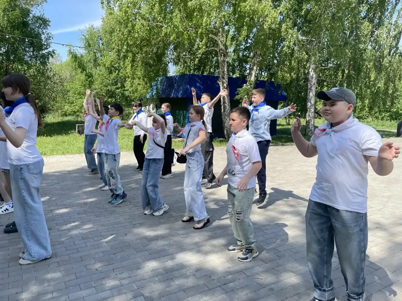 Сегодня наша команда в деле! ⚡  Фестиваль детских и молодежных организаций «Мир, в котором мы живем»