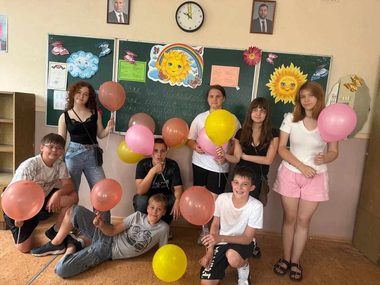 Вот и подошёл к концу яркий сезон пришкольной площадки «Маяк». Последний день смены получился по‑нас