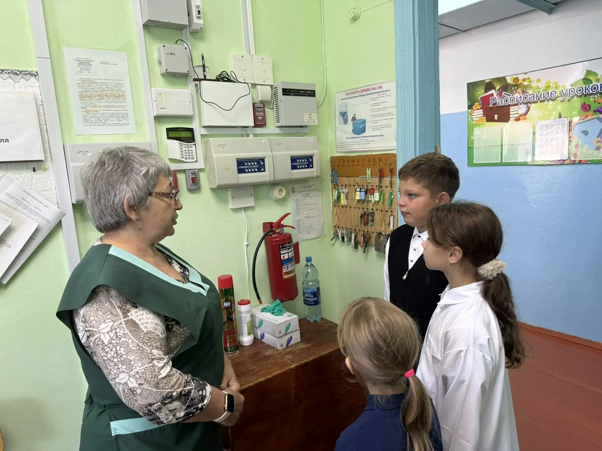 Для обучающихся 5 класса была проведена экскурсия по школе, из которой ребята узнали о ...