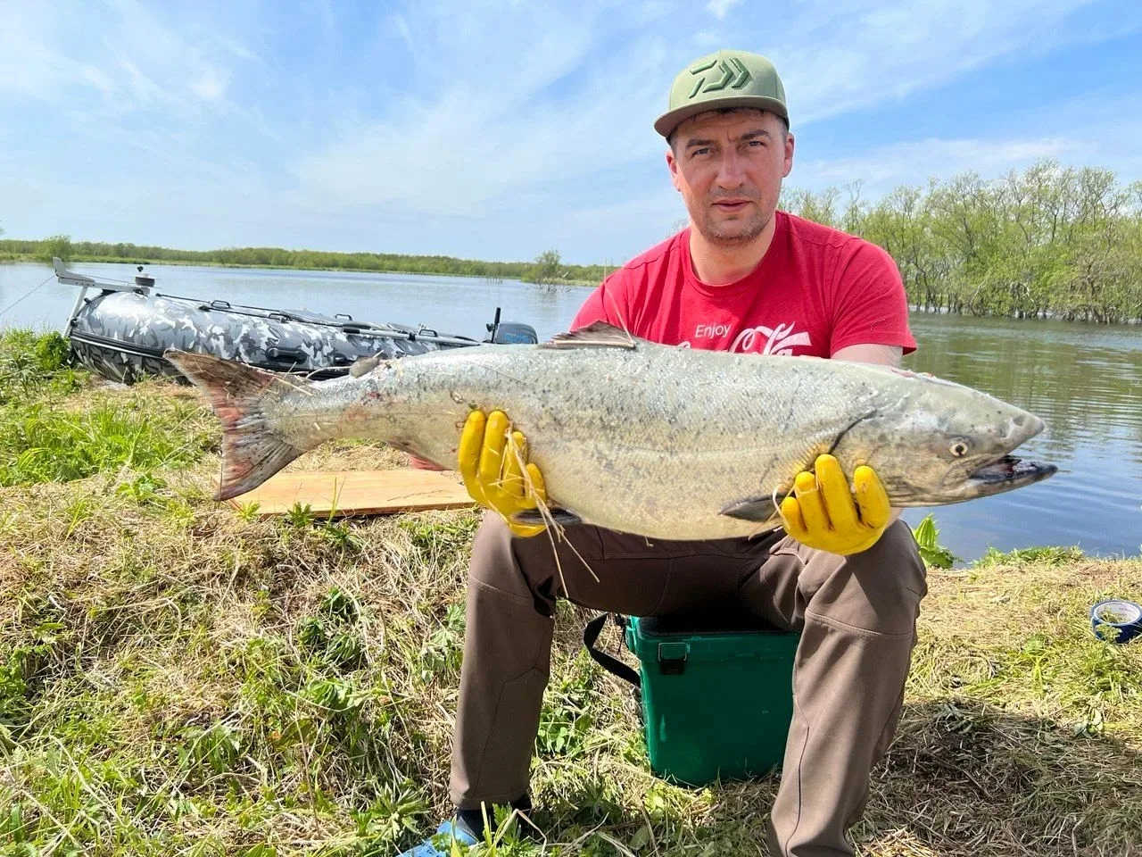 🐟👌Камчатец поймал чавычу весом 8,6 килограмма

Мужчина с друзьями рыбачил четыре дня. За это время