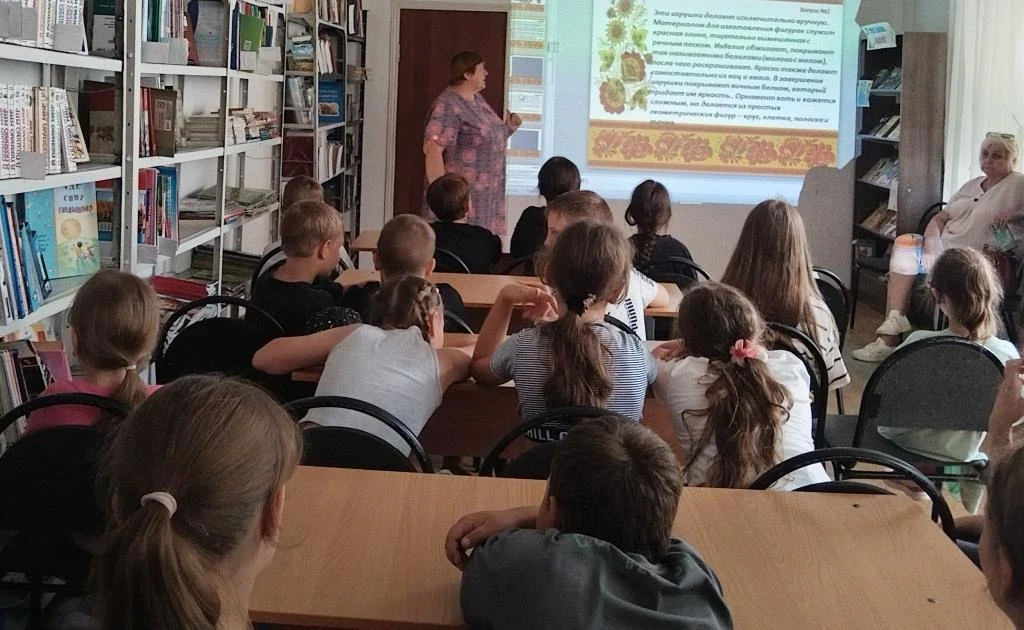В рамках программы летнего чтения «Библиоканикулы, или лето с книгой», в Детской библиотеке прошло л