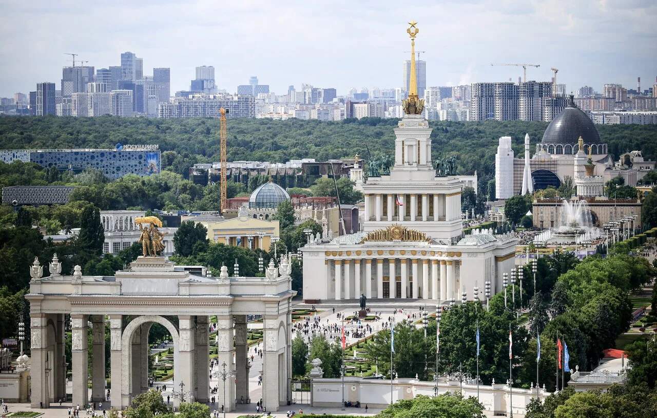 Эррол Маск назвал Москву самой красивой столицей в мире