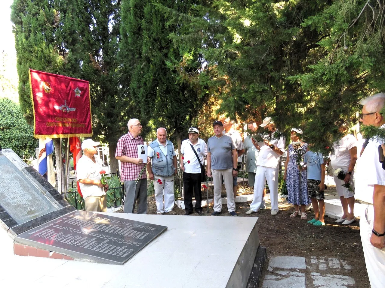 Памяти героев-подводников