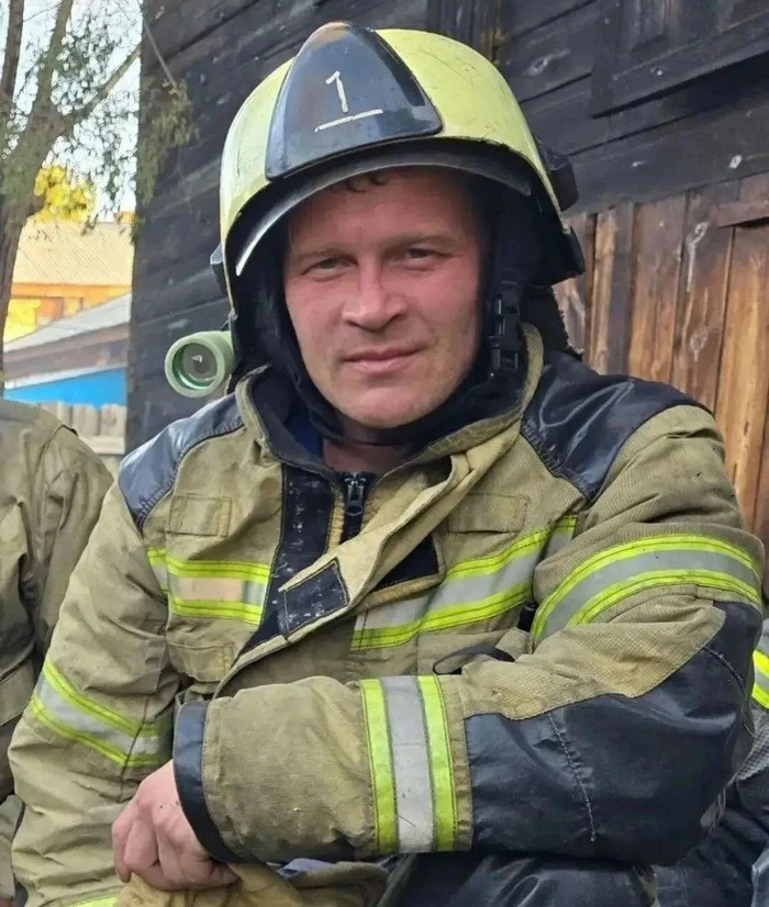 🔥 Пожарный МЧС из Улан-Удэ спас человека из тонущей машины

Помощник начальника караула ПСЧ‑1 Макси