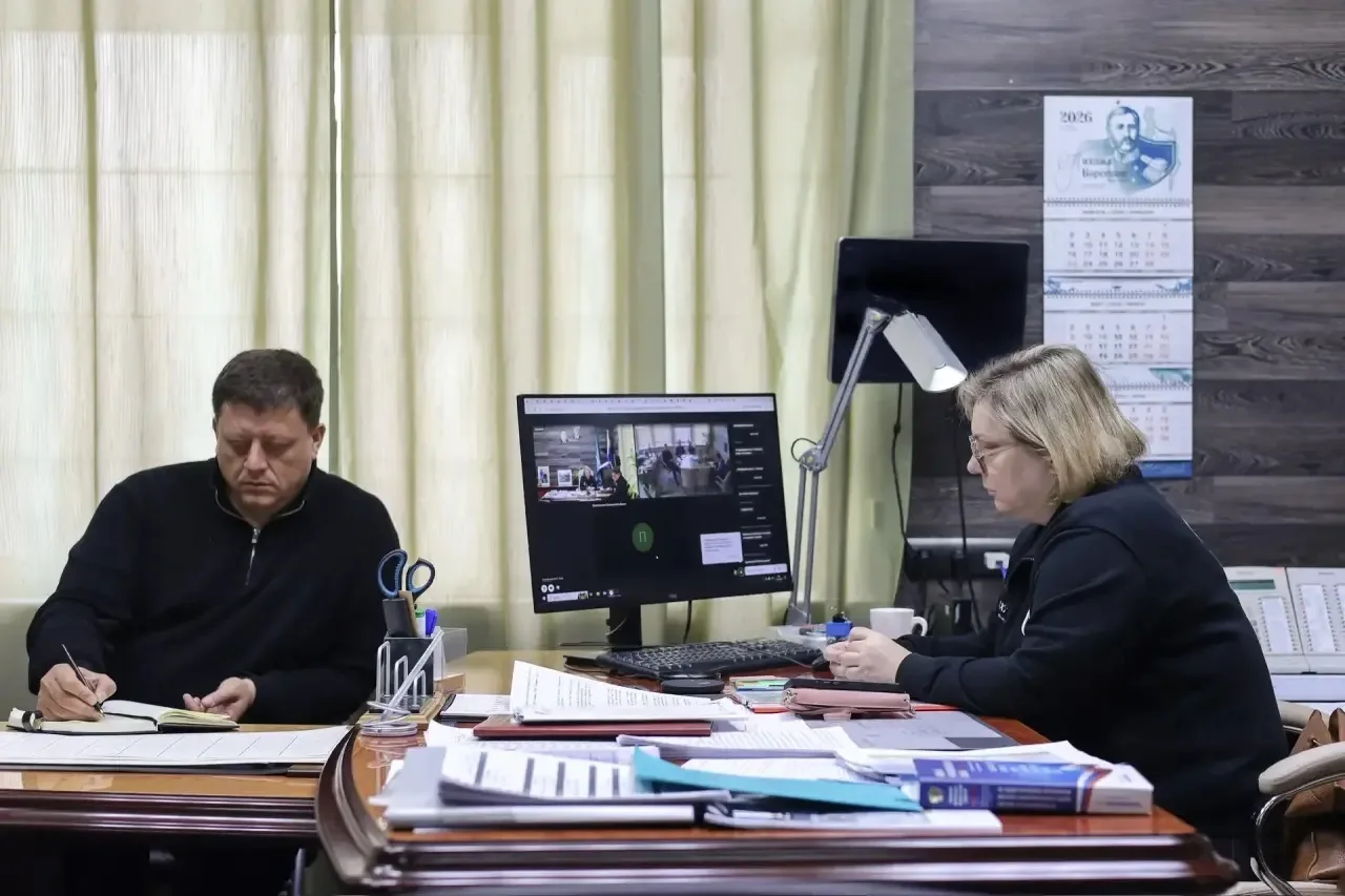 Участок дороги в районе порта - проблемный. Машины постоянно вывозят грязь на проезжую часть, ливнев