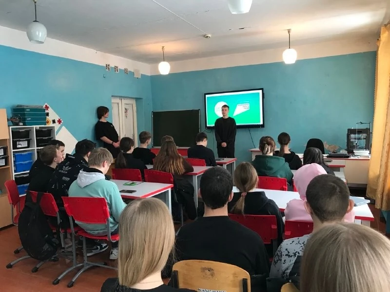 В рамках профориентационной работы в школе, сегодня прошла встреча обучающихся 9-11 кла...