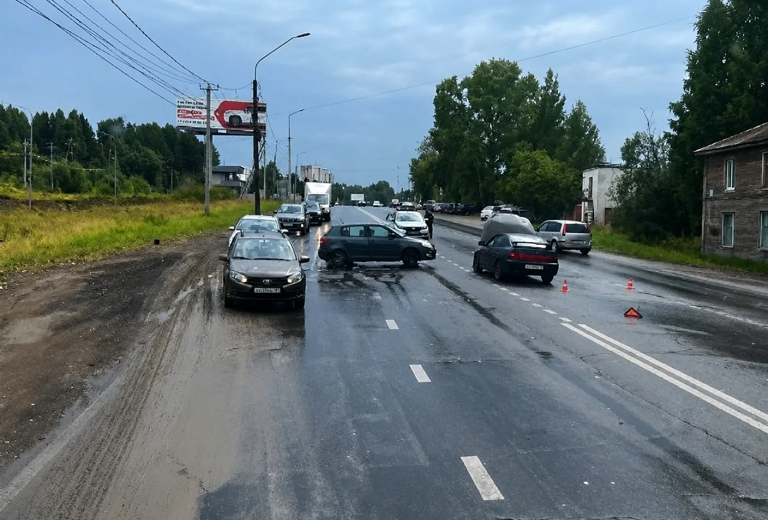 В СЫКТЫВКАРЕ ПЕНСИОНЕР НА SKODA ПРИ РАЗВОРОТЕ ВРЕЗАЛСЯ В ВАЗ, ПОСТРАДАЛА ПАССАЖИРКА ИНОМАРКИ

ДТП пр