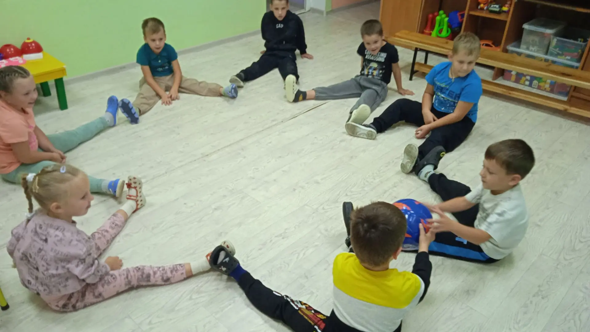 Занятие по физической культуре  в старшей группе" Калинка". Развлечение: «Мой весёлый з...