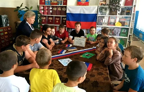 В учреждениях культуры Майнского района прошли мероприятия, посвященные Дню Государстве...