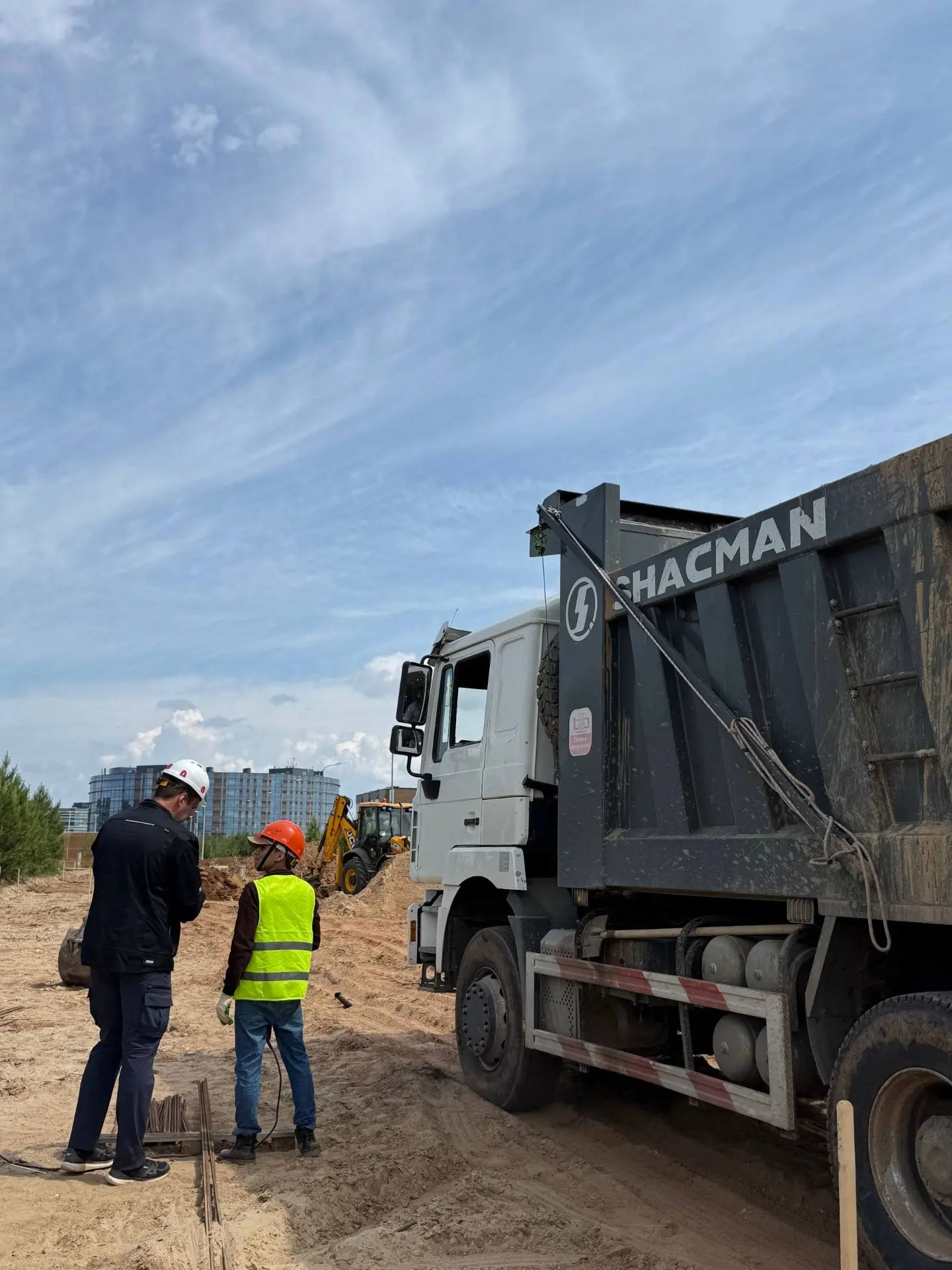 🏗 Временно исполняющий полномочия мэра города Иннополис Ильдар Хуззятов проинспектиров...