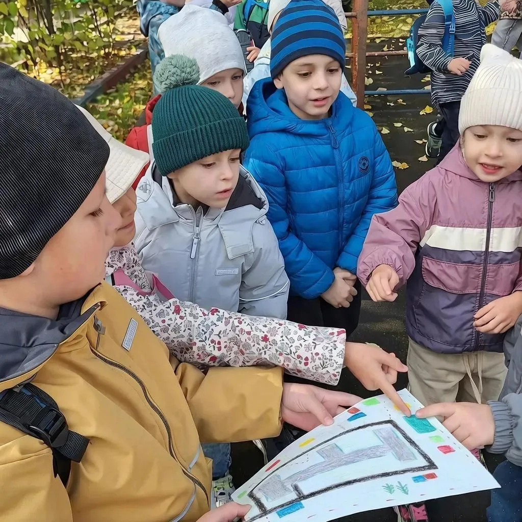 🏕️ Вместе весело шагать: День туриста у наших дошколят