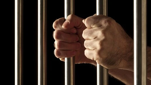 До 8 марта за решеткой: петербургский суд продлил арест блогеру Илье Ремесло