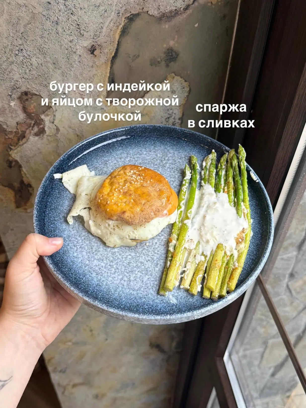 Воскресная подборка завтраков!  Давайте пройдемся по их сытности:  1. На первом месте – омлет с сыро
