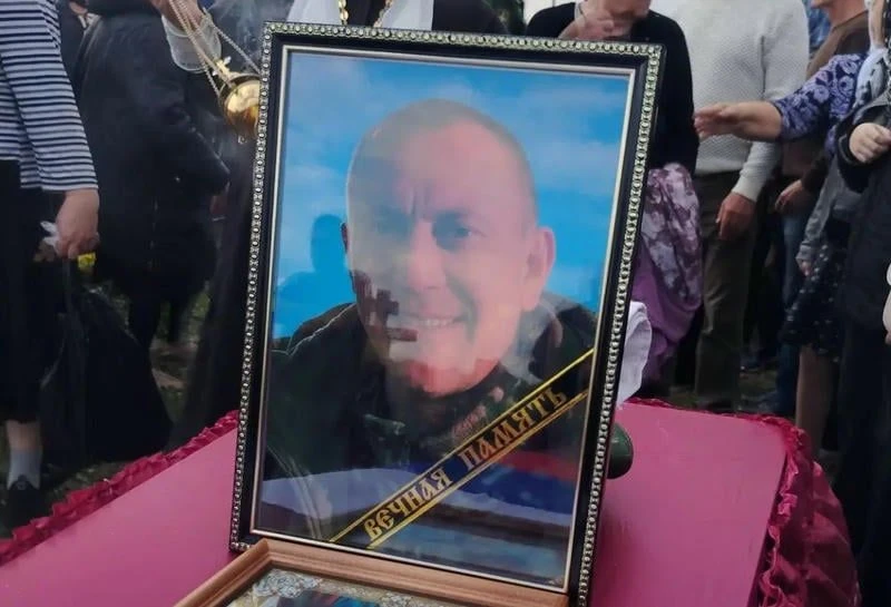 С участником СВО простились в Первомайском округе