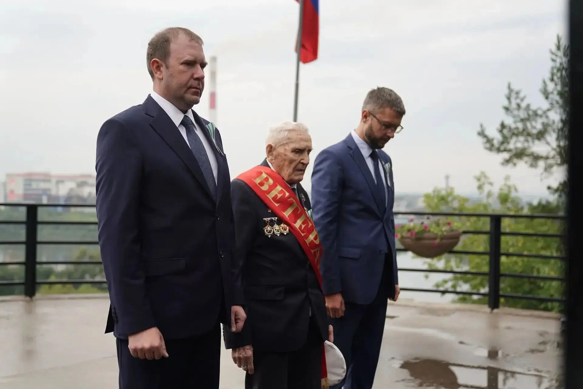 На Красной Горке провели церемонию возложения цветов в память о погибших шахтерах