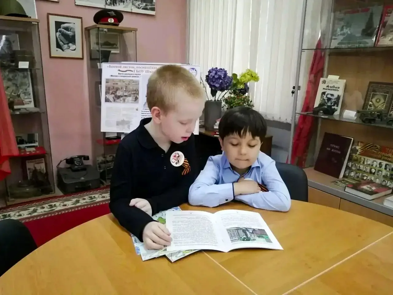 МАРАФОН ЧТЕНИЯ КО ДНЮ ПОБЕДЫ🎗️📖  Как рассказать ребёнку о войне так, чтобы он не просто услышал, а п