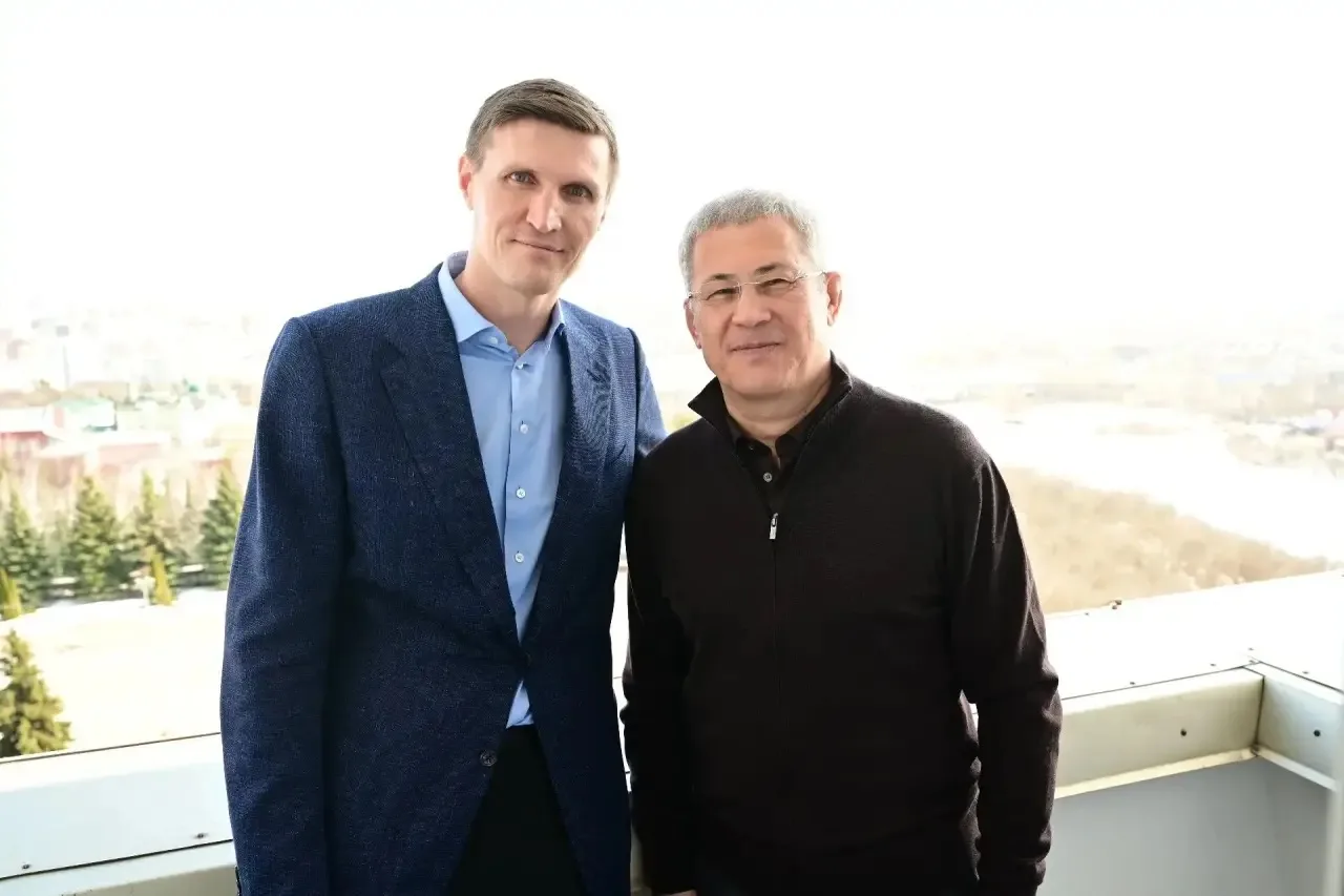 А раньше всегда думал, что ведь это я высокий)  Рад приветствовать в Уфе легенду баскетбола Андрея К