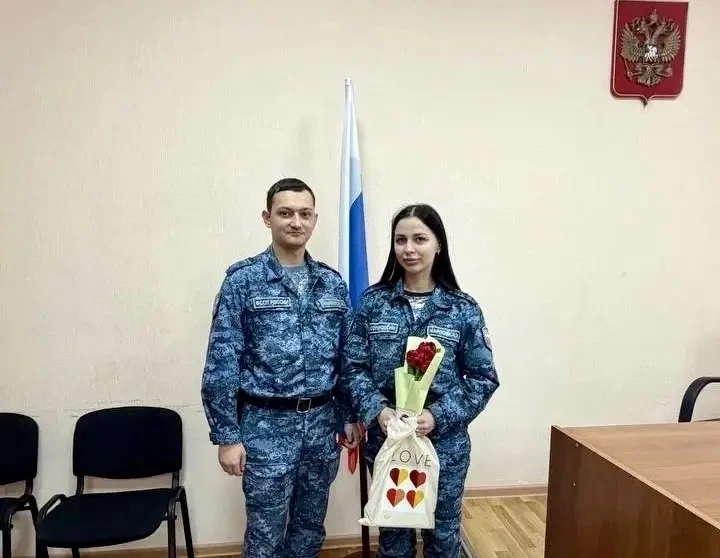 В рамках акции «Вам, Любимые!» судебные приставы Кубани поздравили жен и матерей участников СВО с Ме