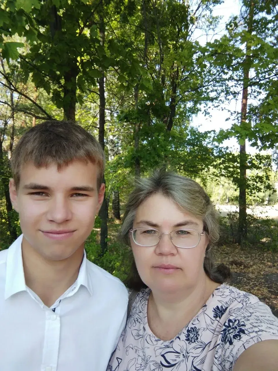 Участник фото-конкурса «Моя счастливая семья» — Калинин Андрей!

Студент группы Д2-25 принимает учас