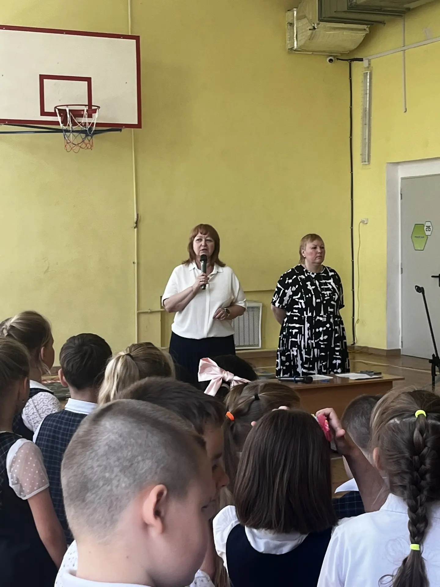Итоговая линейка в нашей школе: праздник достижений и вдохновения! 🌟